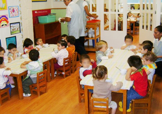 ¿Cuáles son los riesgos de la mala alimentación en la infancia?