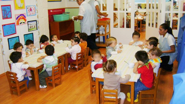 ¿Cuáles son los riesgos de la mala alimentación en la infancia?