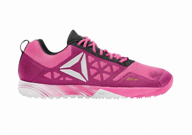 Reebok se une al Pink October para concientizar sobre la importancia de la autoexploración