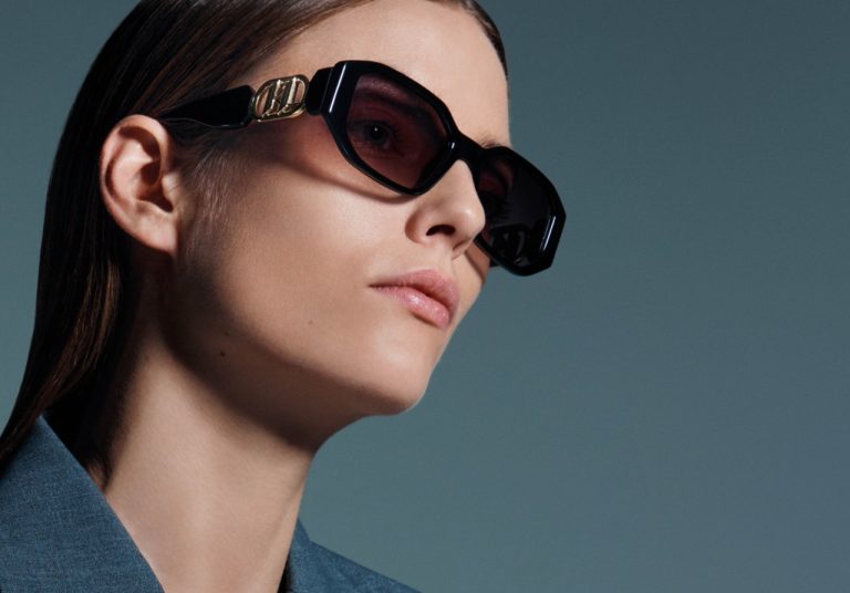 Karl Lagerfeld presenta los nuevos diseños de gafas de sol para este invierno