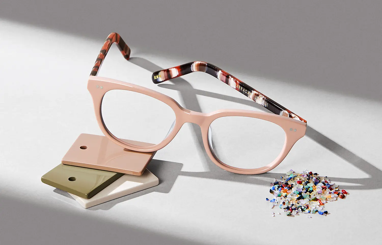 Ben & Frank lanza colección de lentes fabricada con materiales sostenibles